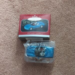 Hallmark Keepsake 1998 Corvette Convertible Ornament. New. .SALE